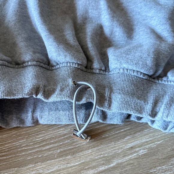 For love and lemons Josie crop gray hoodie - Picture 8 of 8